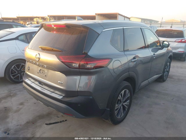 5N1AT3BA6MC690971 Nissan Rogue Sv Fwd