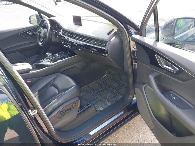 2017 AUDI Q7 WA1LHAF72HD040269 Photo 4