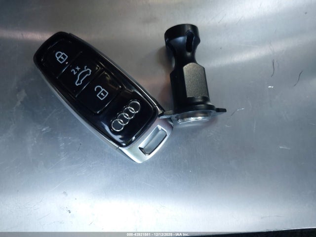 2024 AUDI Q8 E-TRON WA15AAGE3RB033550 Photo 10