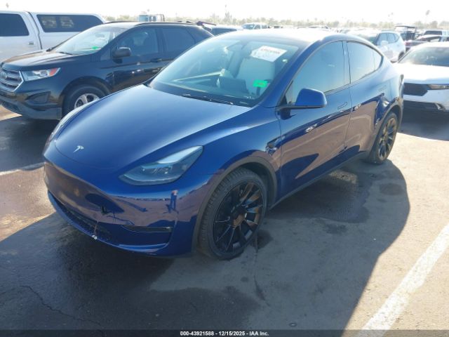 2023 TESLA MODEL Y 7SAYGDEE8PF879286 Photo 1