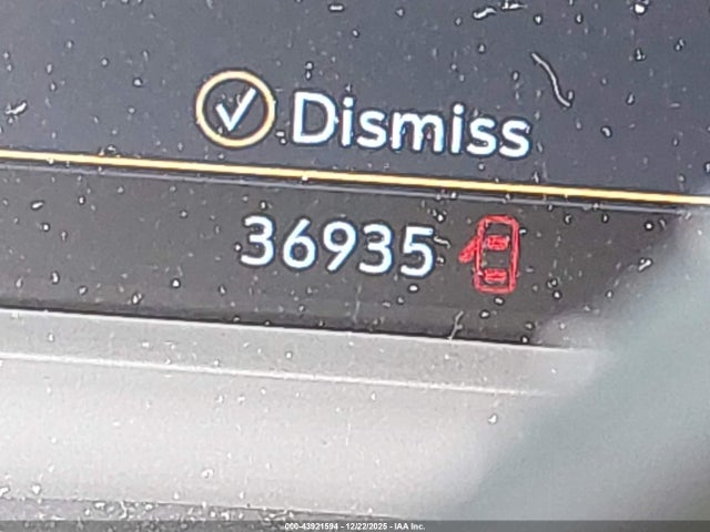 2022 CADILLAC XT5 1GYKNAR48NZ131471 Photo 6