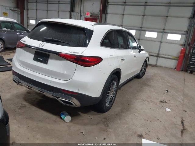 2023 MERCEDES-BENZ GLC 300 W1NKM4HB4PF044187 Photo 3