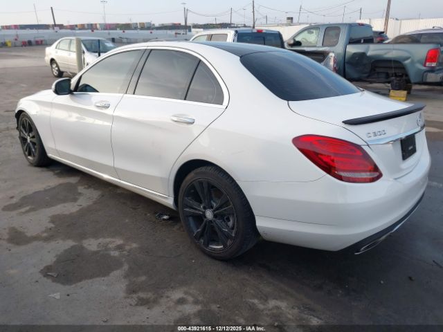 2015 MERCEDES-BENZ C 300 55SWF4KB0FU020210 Photo 2