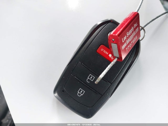 2025 TOYOTA COROLLA CROSS HYBRID 7MUFBABG8SV083185 Photo 10