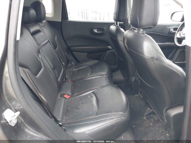 3C4NJDCB8KT639305 Jeep Compass Limited 4x4