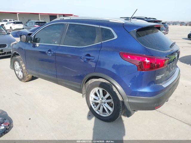 JN1BJ1CP6KW228690 Nissan Rogue Sport Sv