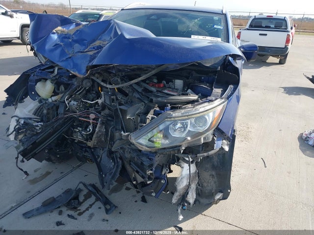 JN1BJ1CP6KW228690 Nissan Rogue Sport Sv