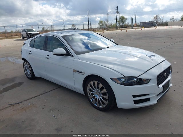 2018 JAGUAR XE SAJAR4FX4JCP31229 Photo 0