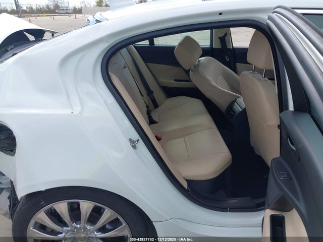 2018 JAGUAR XE SAJAR4FX4JCP31229 Photo 7