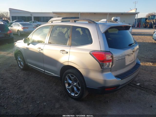 2017 SUBARU FORESTER JF2SJATC5HH414925 Photo 2