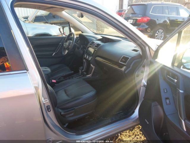 2017 SUBARU FORESTER JF2SJATC5HH414925 Photo 4