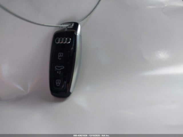 2024 AUDI Q8 E-TRON WA15AAGE7RB049542 Photo 10