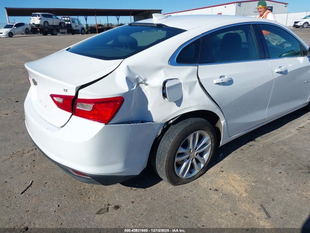Продажа на аукционе авто 2018 Chevrolet Malibu Lt, vin: 1G1ZD5ST2JF139697, номер лота: 43921980