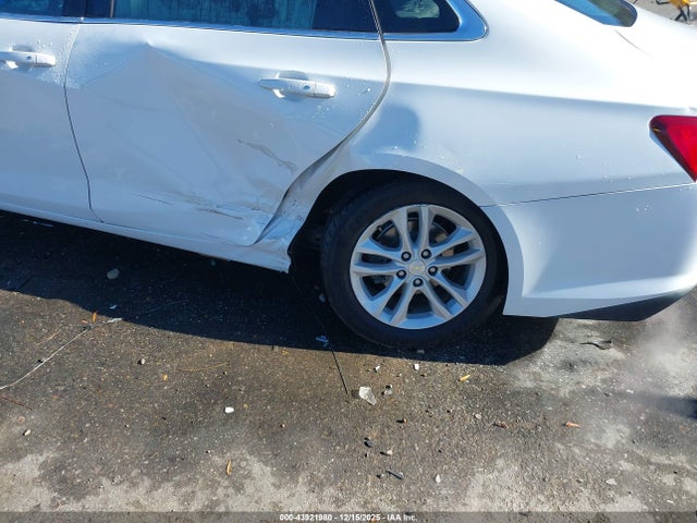 Продажа на аукционе авто 2018 Chevrolet Malibu Lt, vin: 1G1ZD5ST2JF139697, номер лота: 43921980