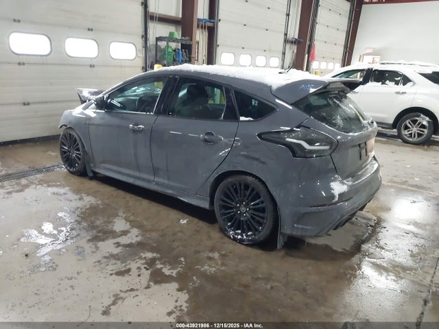 2016 FORD FOCUS RS WF0DP3TH1G4115741 Photo 2