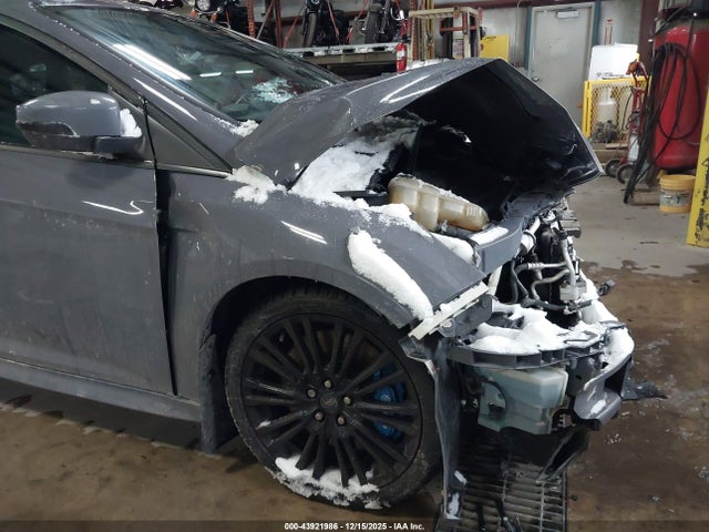 2016 FORD FOCUS RS WF0DP3TH1G4115741 Photo 5