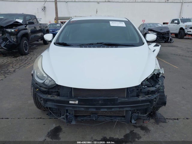 5NPDH4AE5GH700492 Hyundai ELANTRA SE
