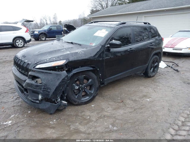 2017 JEEP CHEROKEE 1C4PJMDB1HW612294 Photo 1