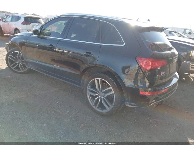2014 AUDI SQ5 WA1VGAFP2EA102732 Photo 2