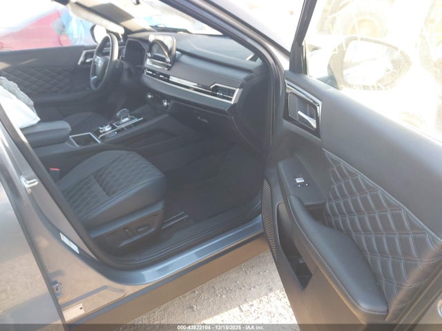 2023 MITSUBISHI OUTLANDER JA4J3VA8XPZ009933 Photo 4