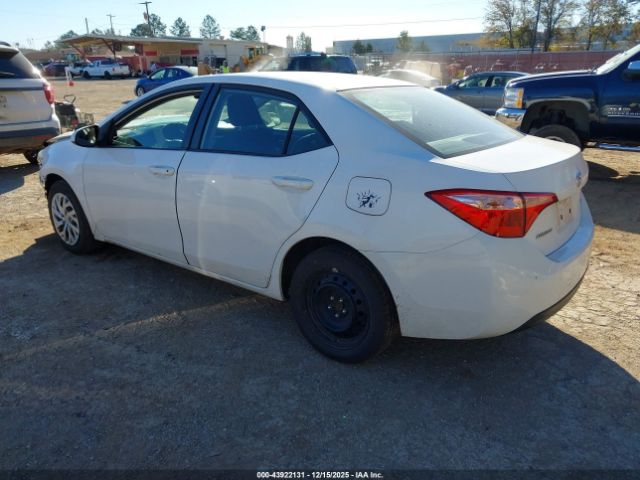 2019 TOYOTA COROLLA 2T1BURHE6KC242978 Photo 2