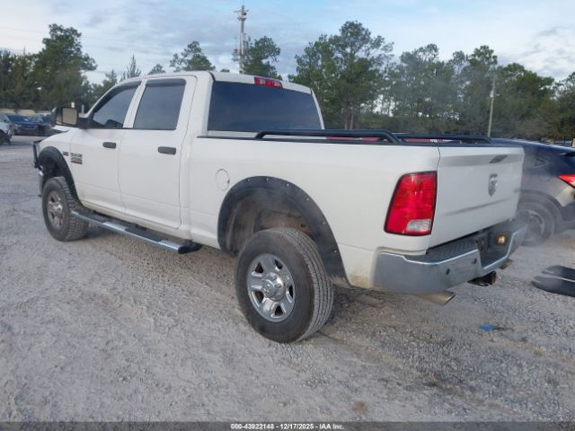 2016 RAM 2500 3C6UR5CJ1GG362277 Photo 2