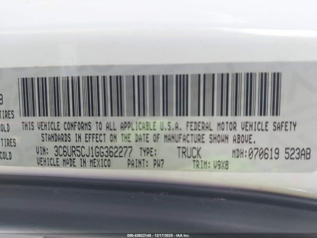 2016 RAM 2500 3C6UR5CJ1GG362277 Photo 8