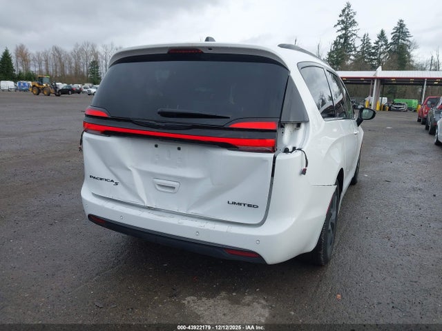 Auction sale of the 2025 Chrysler Pacifica Limited, vin: 2C4RC1GG0SR548502, lot number: 43922179