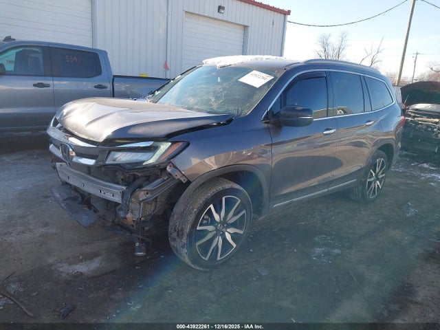 43922261 :رقم المزاد ، 5FNYF6H9XKB018470 vin ، 2019 Honda Pilot Touring مزاد بيع