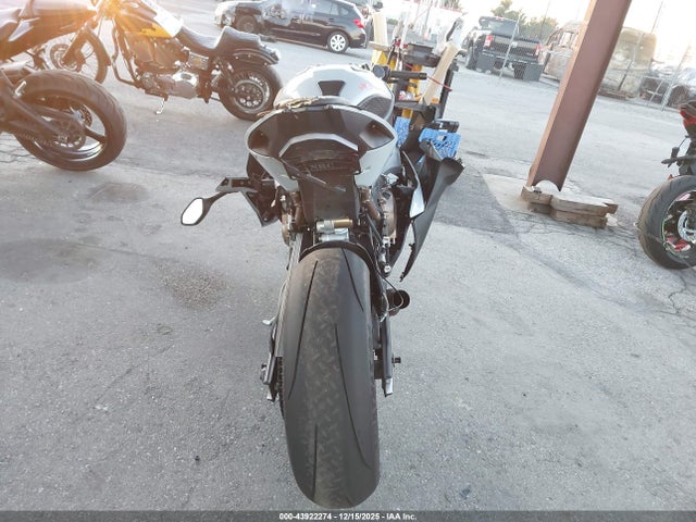 2021 BMW S 1000 WB10E2303M6D46586 Photo 5