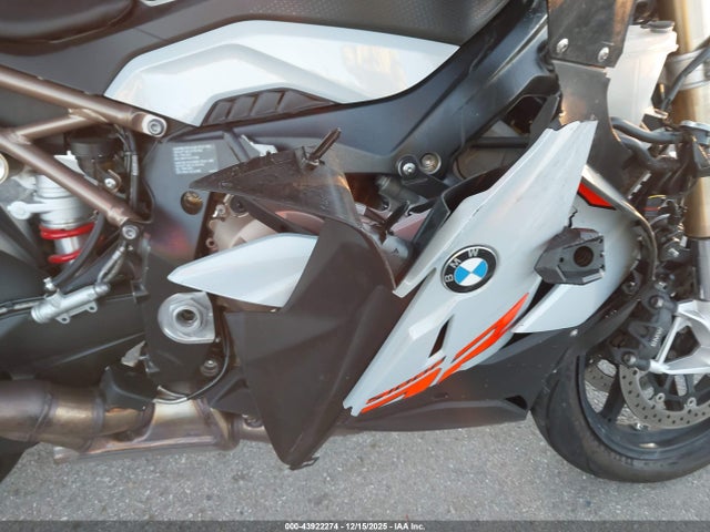 2021 BMW S 1000 WB10E2303M6D46586 Photo 7