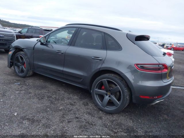 2016 PORSCHE MACAN WP1AF2A54GLB91714 Photo 2