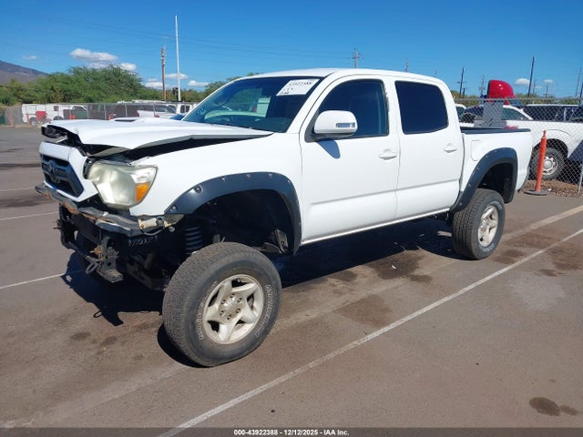 Toyota Tacoma Base V6/trd Pro 2015 3TMLU4EN3FM197765 Image 2