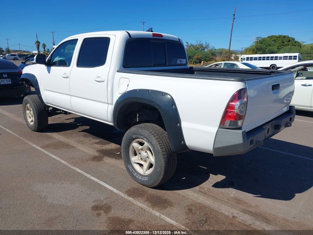 Toyota Tacoma Base V6/trd Pro 2015 3TMLU4EN3FM197765 Image 3