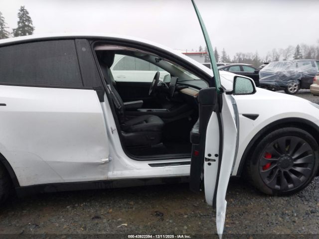 2022 TESLA MODEL Y 7SAYGDEF3NF495518 Photo 4
