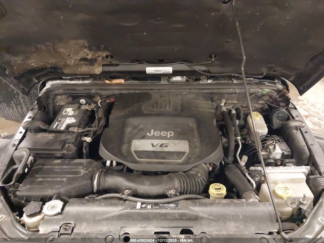 2018 JEEP WRANGLER JK UNLIMITED 1C4BJWEG3JL805716 Photo 9