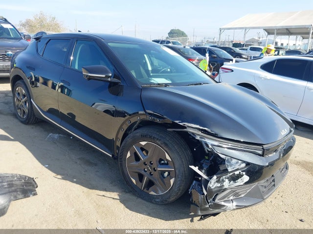 2025 KIA EV6 5XYC34JAXSG008400