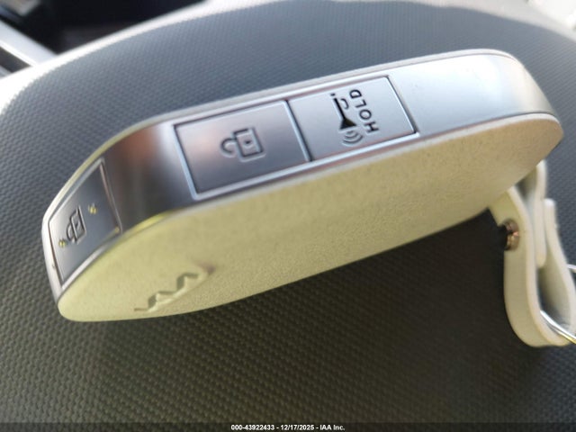 2025 KIA EV6 5XYC34JAXSG008400 Photo 10