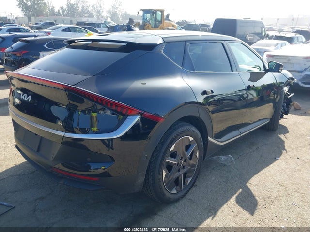 2025 KIA EV6 5XYC34JAXSG008400 Photo 3