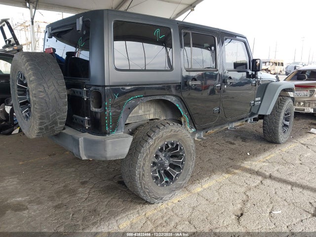 1C4BJWDG3JL887030 Jeep Wrangler Jk Unlimited Sport S 4x4