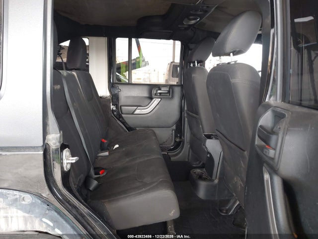1C4BJWDG3JL887030 Jeep Wrangler Jk Unlimited Sport S 4x4