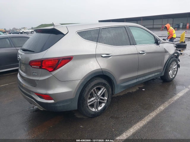 5XYZTDLB0HG440101 Hyundai Santa Fe Sport 2.4l