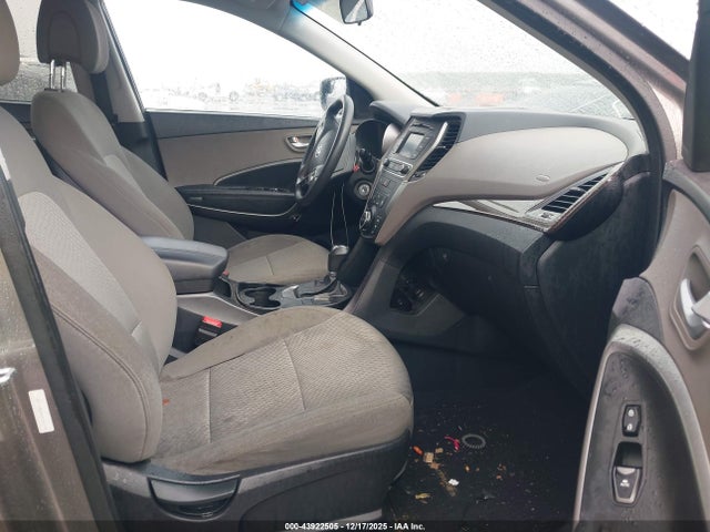 5XYZTDLB0HG440101 Hyundai Santa Fe Sport 2.4l