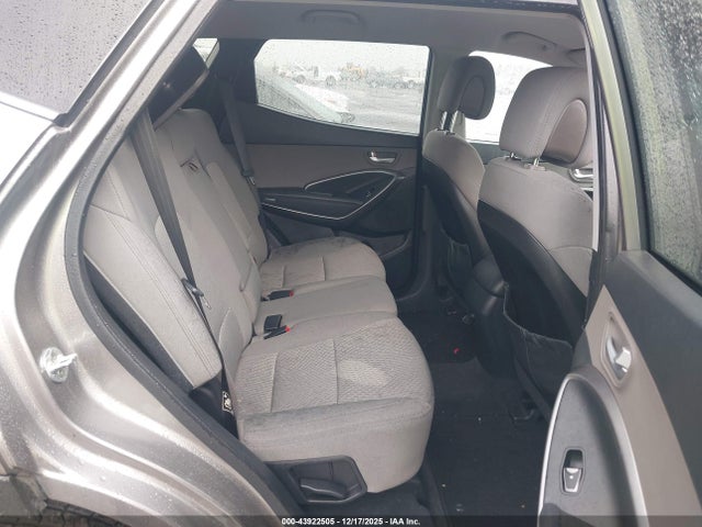5XYZTDLB0HG440101 Hyundai Santa Fe Sport 2.4l