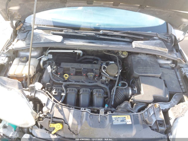 1FADP3K2XEL150027 Ford FOCUS SE