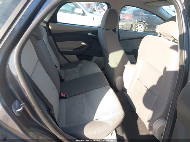 1FADP3K2XEL150027 Ford FOCUS SE