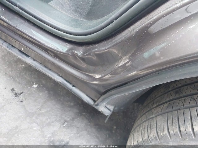 2023 VOLVO XC60 RECHARGE PLUG-IN HYBRID YV4H60DV1P1226136 Photo 5