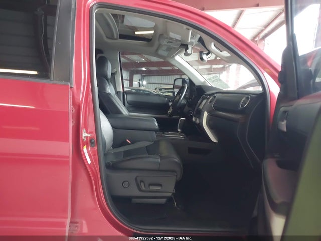 2019 Toyota Tundra Limited 5.7l V8 მანქანა იყიდება აუქციონზე, vin: 5TFHY5F16KX837578, აუქციონის ნომერი: 43922592