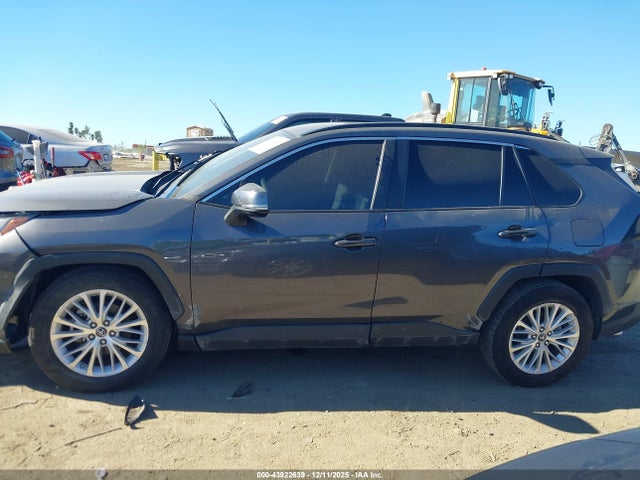 Toyota Rav4 Xle 2022 2T3W1RFV7NW212038 Image 30