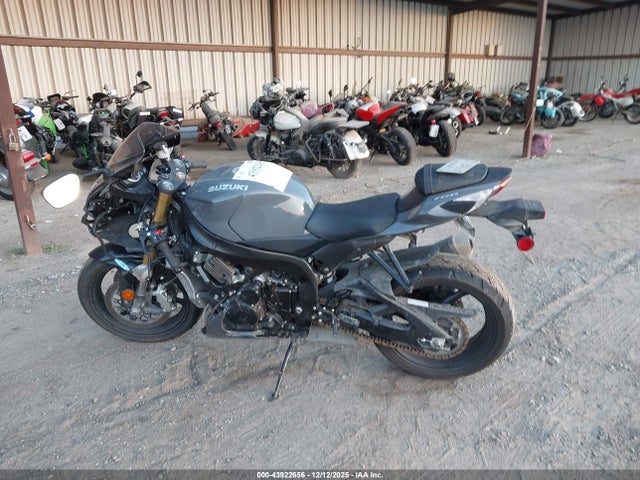 Suzuki GSX-R750 2025 JS1GR7MA6S7100480 Image 13